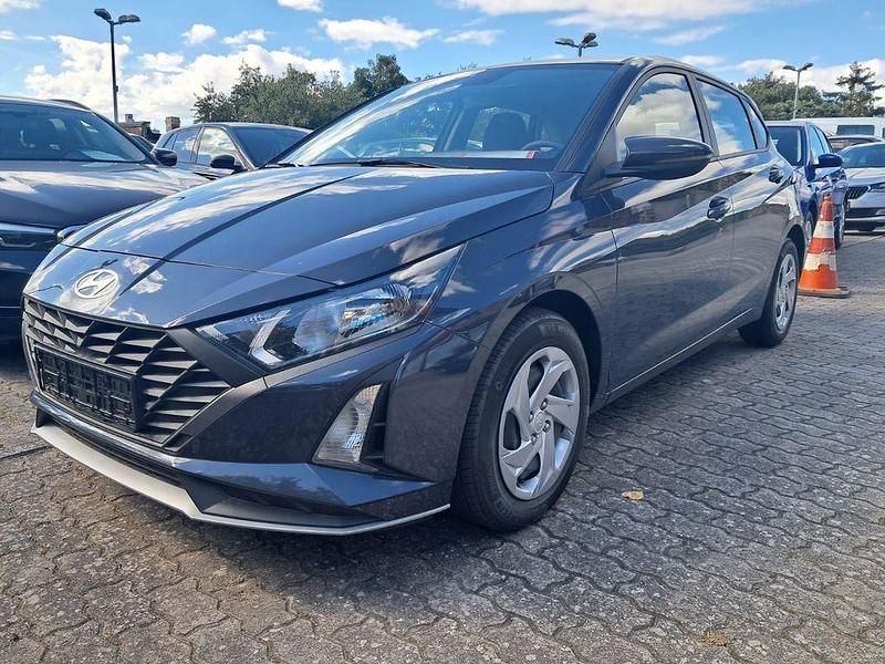 Grau Neu 2025 Hyundai i20 Limousine | 16.750 € (Guter Preis) - Bild 1/4