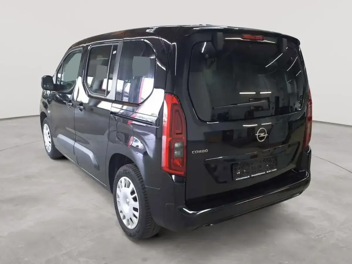 Gebraucht Opel Combo Life Elegance 131 PS (96 kW) 2023 Schwarz Van / Kleinbus