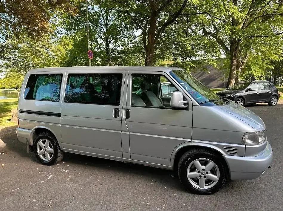 Gebraucht VW Multivan 151 PS (111 kW) 2001 Silber Van / Kleinbus