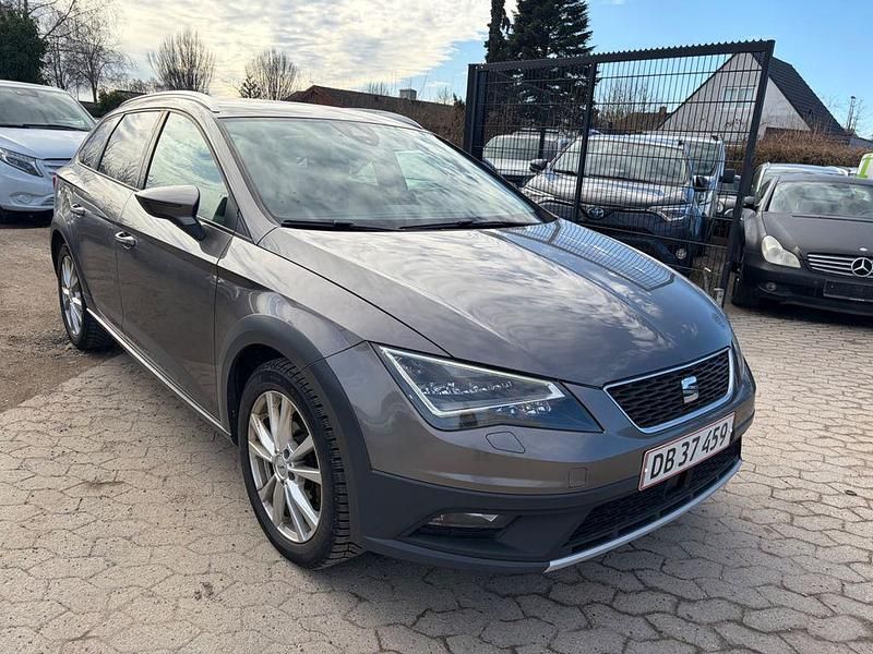 Gebraucht Seat Leon 4Drive 184 PS (135 kW) 2014 Grau Limousine