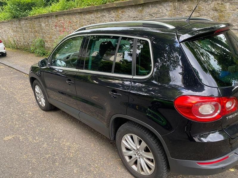 Gebraucht VW Tiguan Freestyle 150 PS (110 kW) 2010 Schwarz SUV