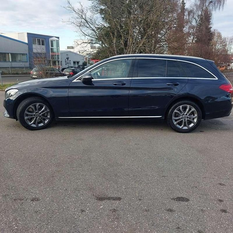 Gebraucht Mercedes C250 Exclusive 204 PS (150 kW) 2018 Kombi