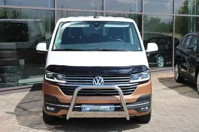 Usado VW Multivan Generation Six 199 HP (146 kW) 2020 Castanho Monovolume