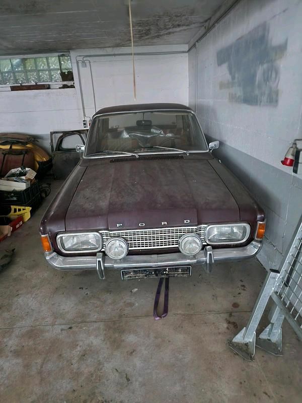 Second-hand Ford Taunus 1972 Berlinǎ