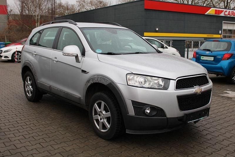 Gebraucht Chevrolet Captiva LT 167 PS (122 kW) 2012 Silber SUV