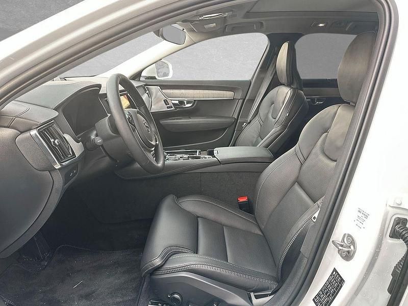 Second-hand Volvo V90 Ultra 349 CP (256 kW) 2025 Alb Break
