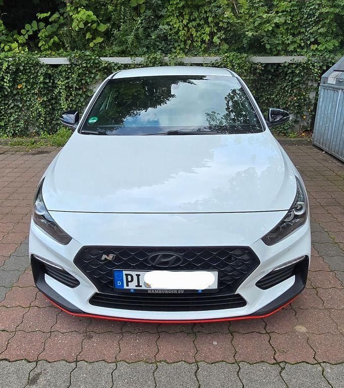 Weiß Gebraucht 2020 Hyundai i30 N Performance Limousine | 23.333 € (Guter Preis) - Bild 1/4