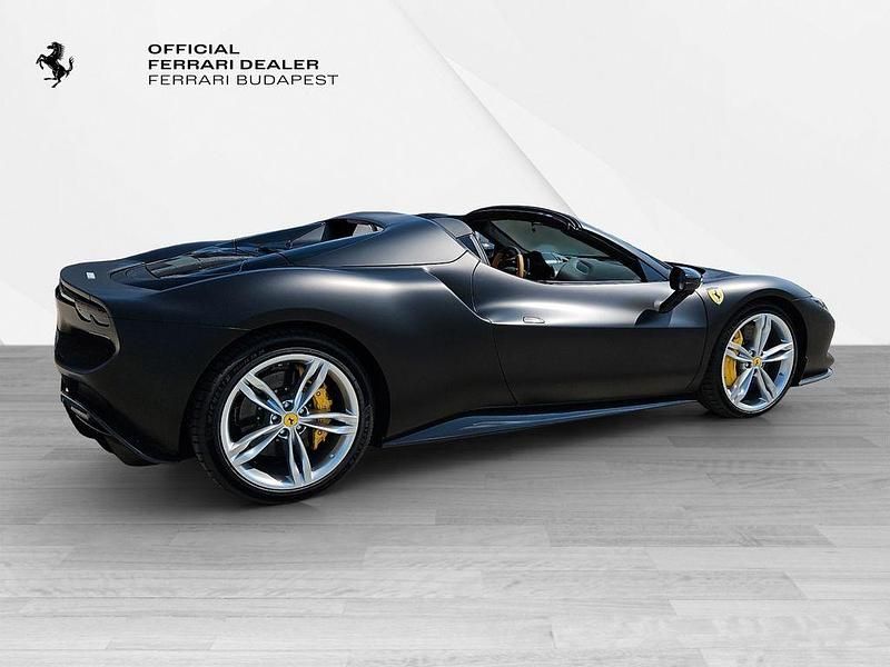 Gebraucht Ferrari 296 829 PS (609 kW) 2024 Schwarz Cabrio