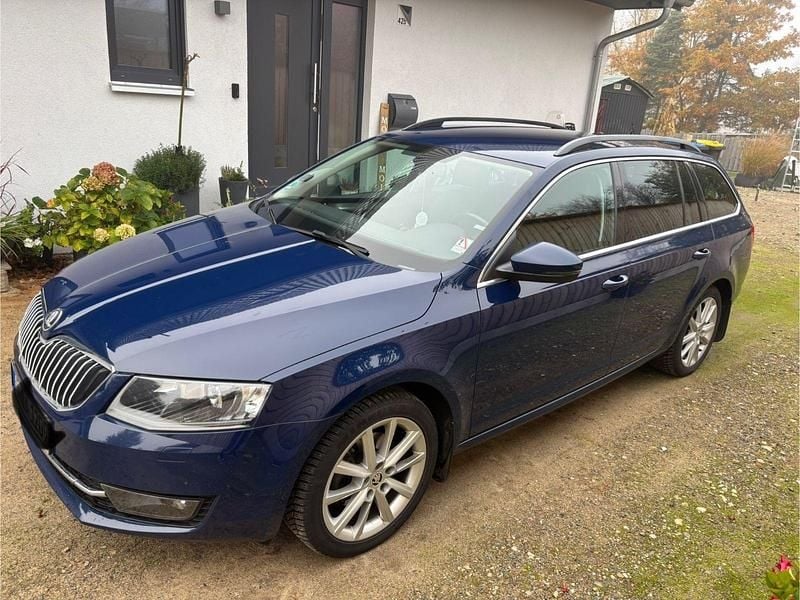 Blau Gebraucht 2015 Skoda Octavia Style Kombi | 9.490 € (Superpreis) - Bild 1/4