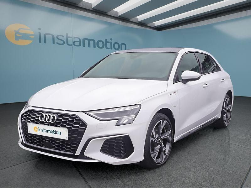 Weiß Gebraucht 2022 Audi A3 e-tron S-Line Kleinwagen | 27.599 € - Bild 1/4