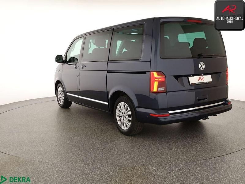 Second-hand VW Multivan Highline 204 CP (150 kW) 2023 Albastru Monovolum