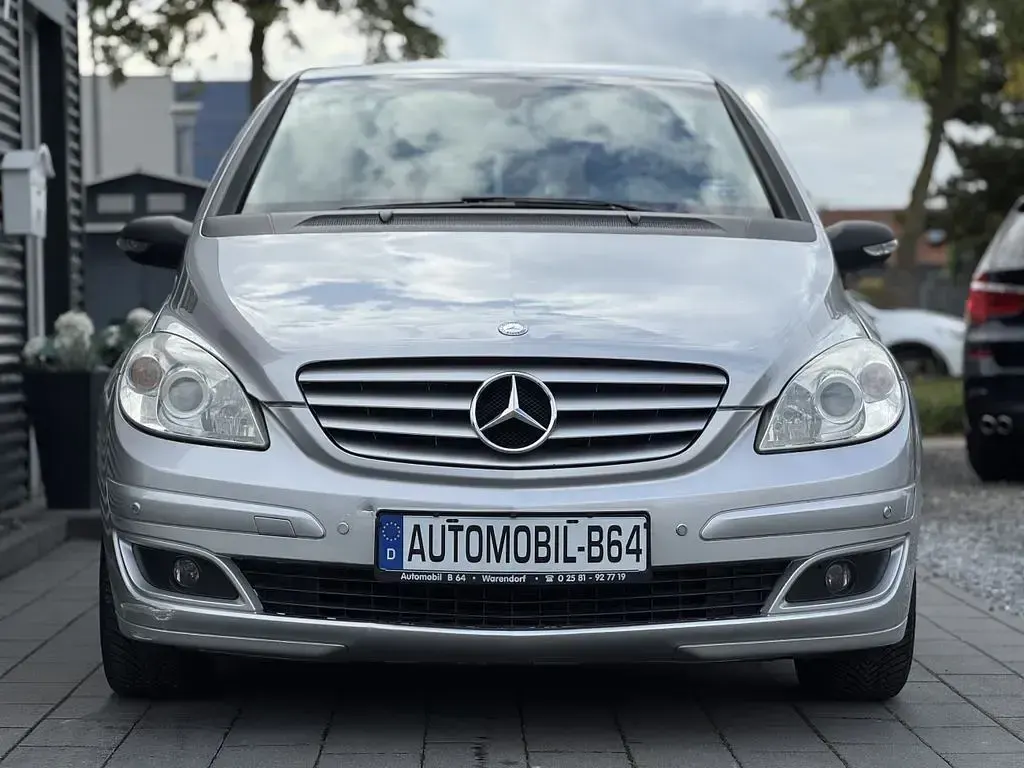Gebraucht Mercedes B170 116 PS (85 kW) 2008 Silber Van / Kleinbus