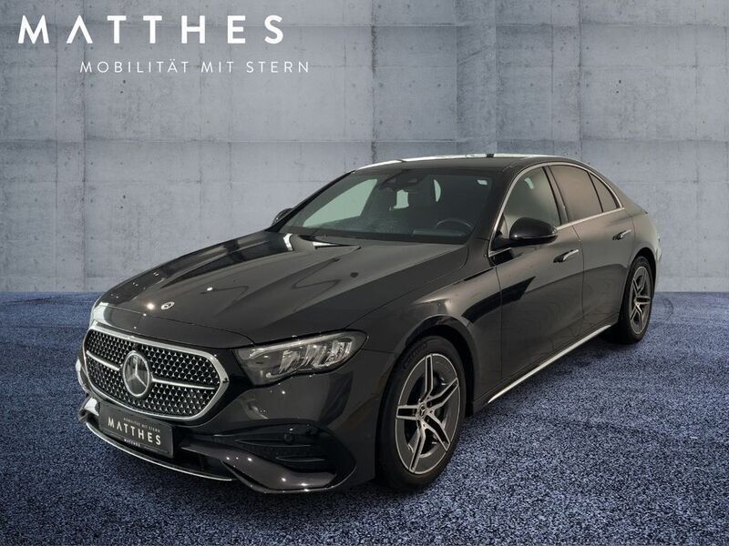 Grau Gebraucht 2023 Mercedes E220 AMG Limousine | 53.749 € (Fairer Preis) - Bild 1/4