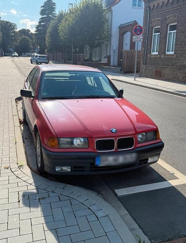 Rot Gebraucht 1991 BMW 316 Limousine | 3.699 € - Bild 1/4