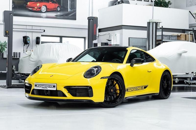 Racinggelb Gebraucht 2023 Porsche 911 Carrera GTS Coupé | 135.890 € (Etwas zu teuer) - Bild 1/4