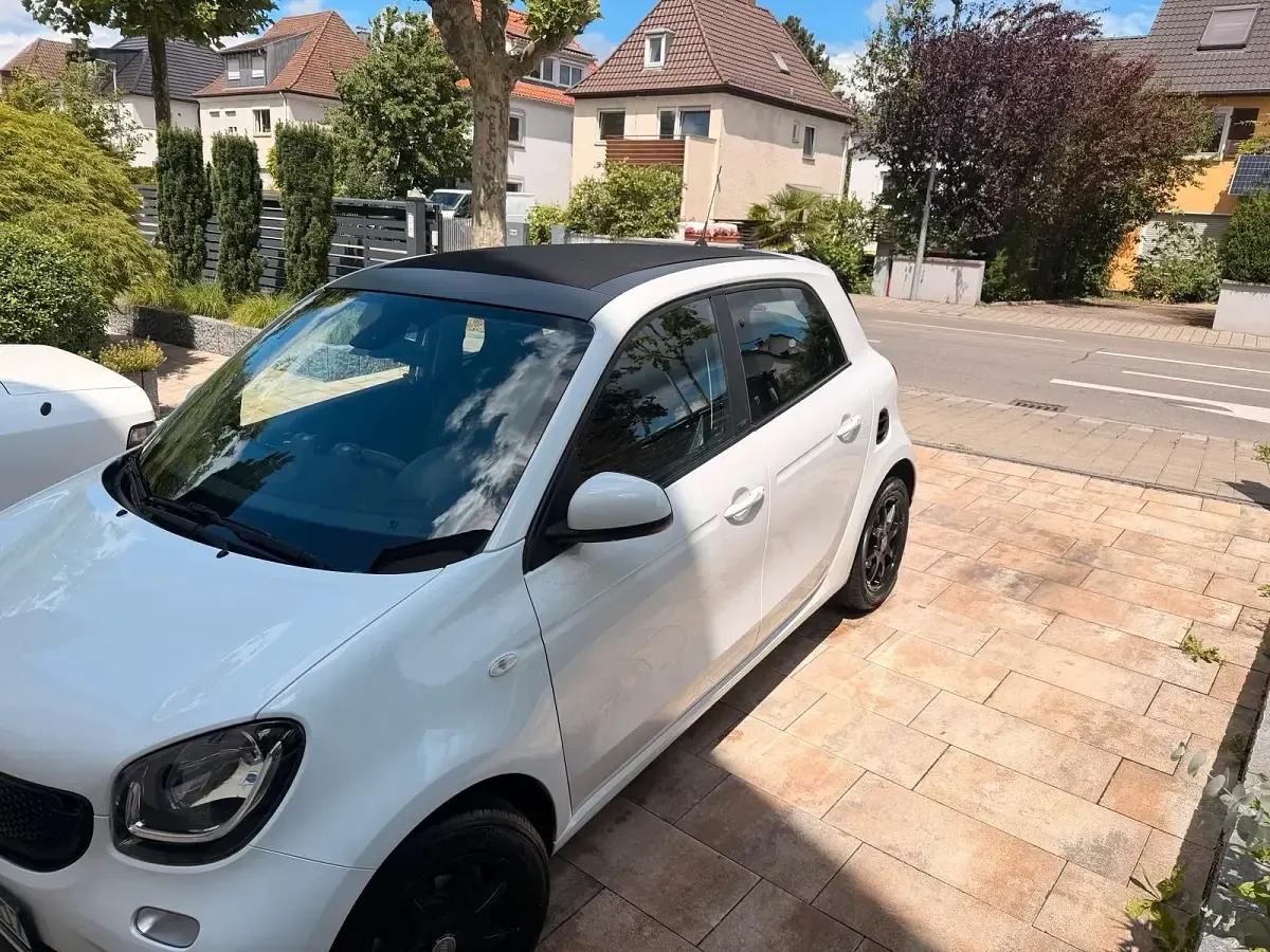 Gebraucht Smart ForFour 90 PS (66 kW) 2016 Weiß Kleinwagen