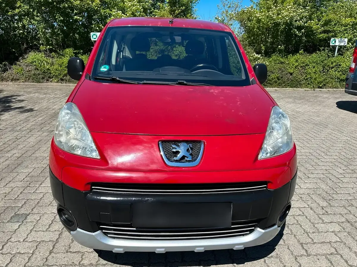 Gebraucht Peugeot Partner 120 PS (88 kW) 2009 Rot Van / Kleinbus
