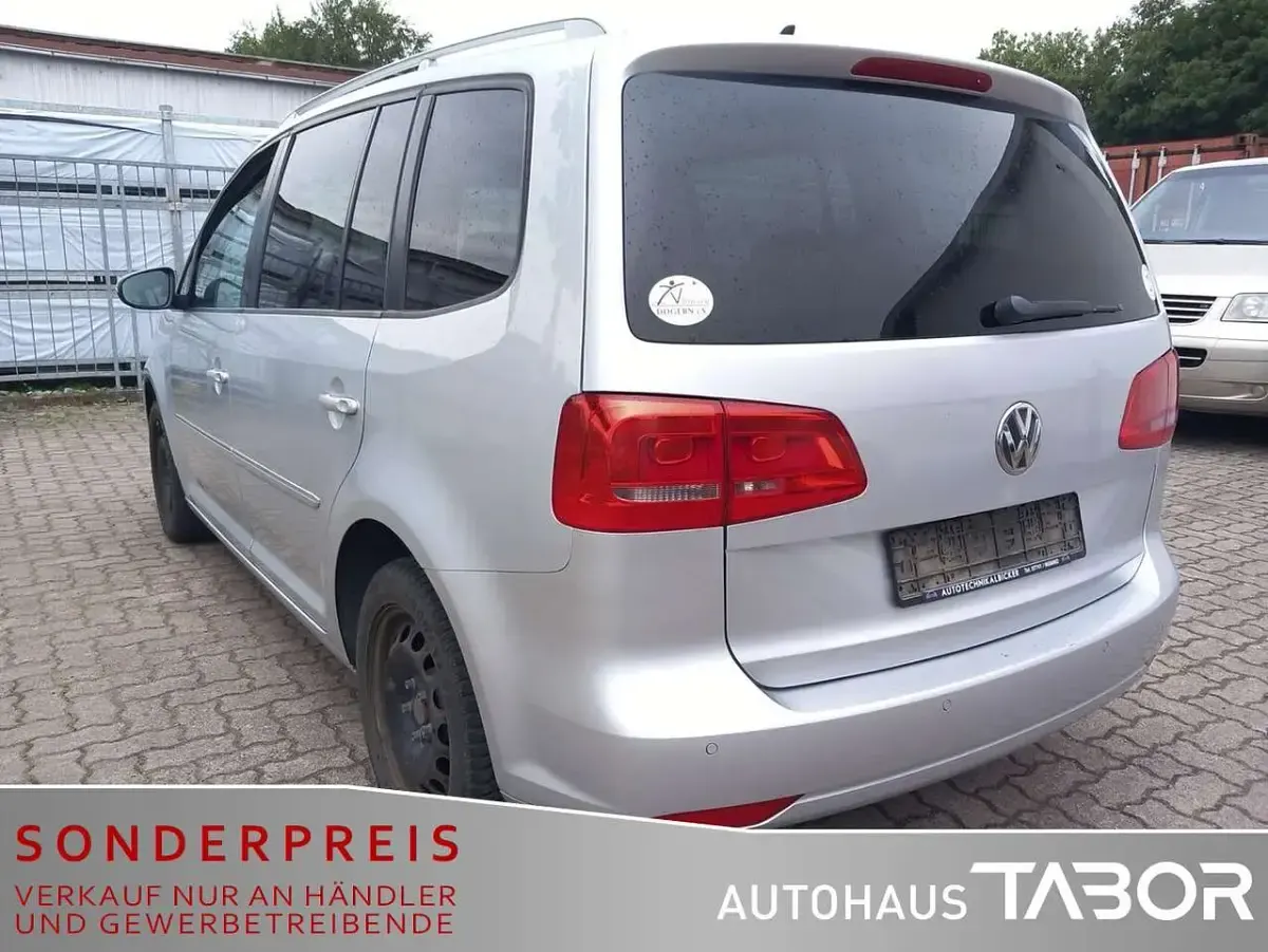 Gebraucht VW Touran Highline 140 PS (102 kW) 2011 Grau Van / Kleinbus