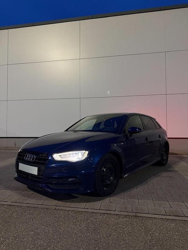 Gebraucht Audi A3 S-Line 125 PS (91 kW) 2016 Blau Limousine