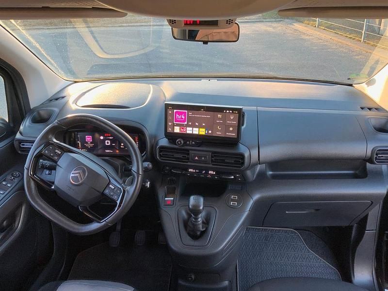 Gebraucht Citroën Berlingo 131 PS (96 kW) 2024 Schwarz Van / Kleinbus