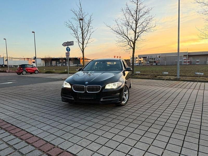 Gebraucht BMW 520 184 PS (135 kW) 2014 Schwarz Kombi