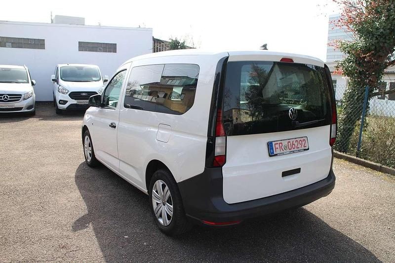 Gebraucht VW Caddy 102 PS (75 kW) 2022 Candyweiss iii Van / Kleinbus