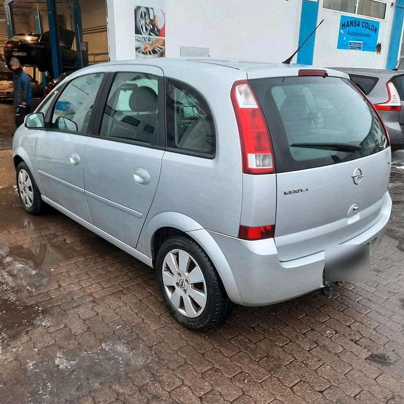 Gebraucht Opel Meriva 101 PS (74 kW) 2003 Silber Van / Kleinbus