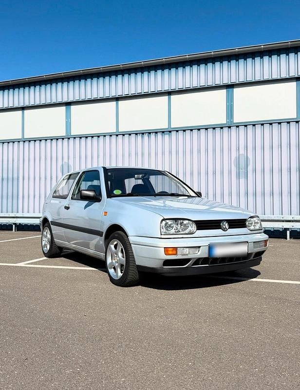 Gebraucht VW Golf III 60 PS (44 kW) 1997 Andere farben Kleinwagen