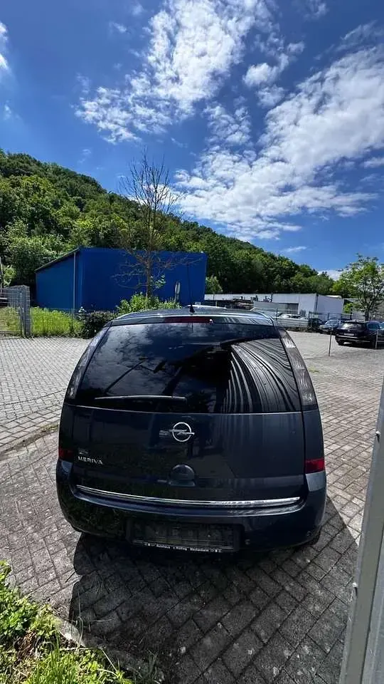 Usata Opel Meriva 105 CV (77 kW) 2009 Blu Monovolume