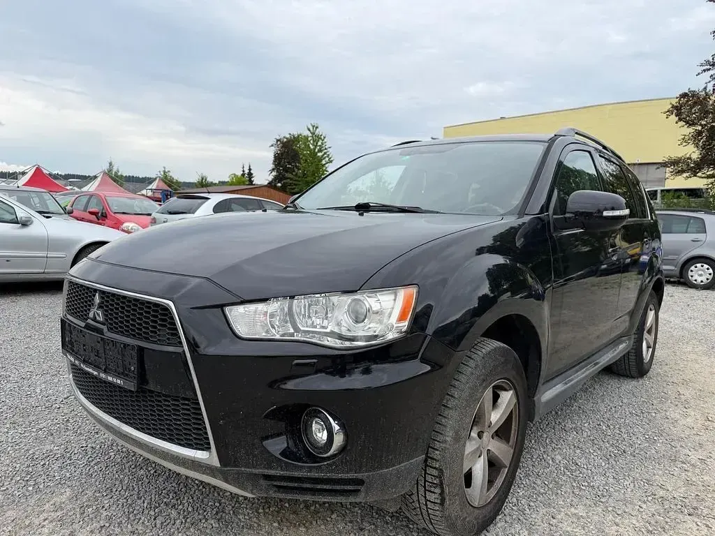 Gebraucht Mitsubishi Outlander Invite 156 PS (114 kW) 2011 SUV