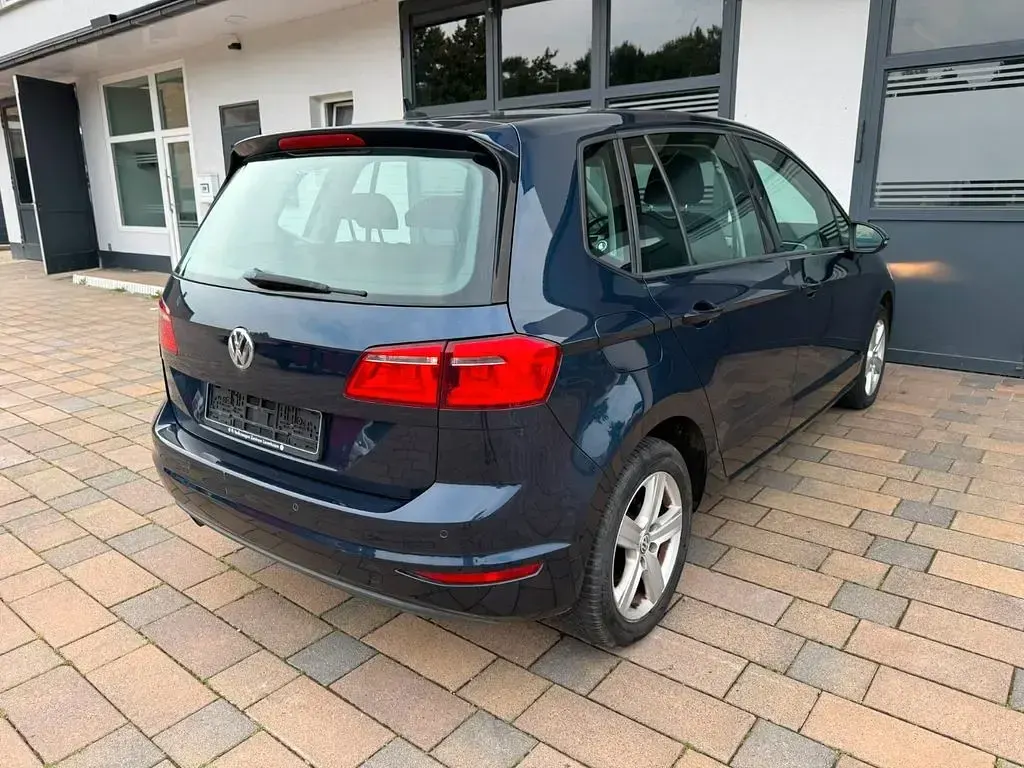 Gebraucht VW Golf VII Comfortline 110 PS (80 kW) 2014 Blau Limousine