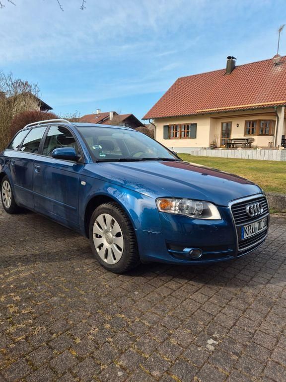 Gebraucht Audi A4 131 PS (96 kW) 2005 Blau Kombi