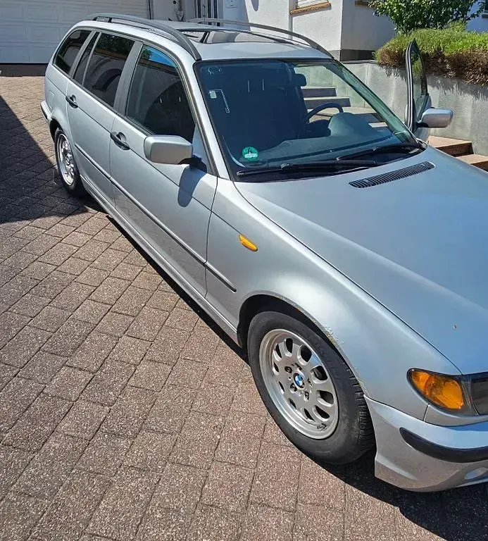 Gebraucht BMW 316 116 PS (85 kW) 2002 Silber Kombi