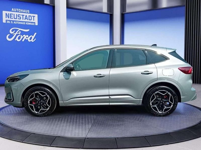 Neu Ford Kuga ST-Line X 186 PS (136 kW) 2025 Solarsilber metallic SUV