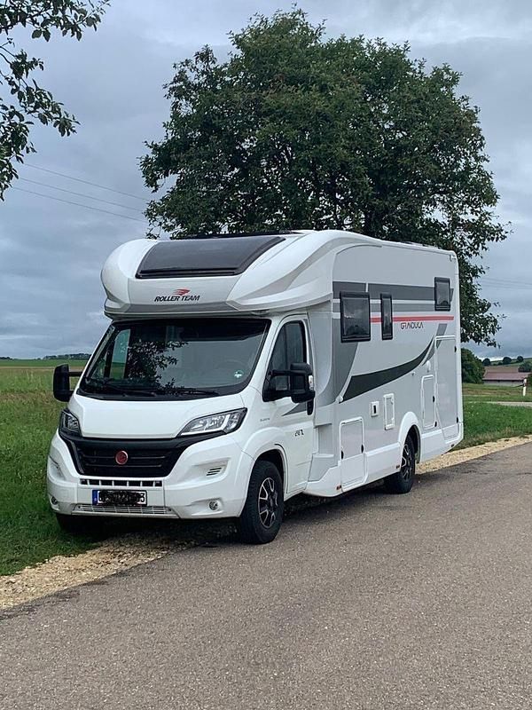 Weiß Gebraucht 2022 Fiat Ducato Van | 82.500 € - Bild 1/4