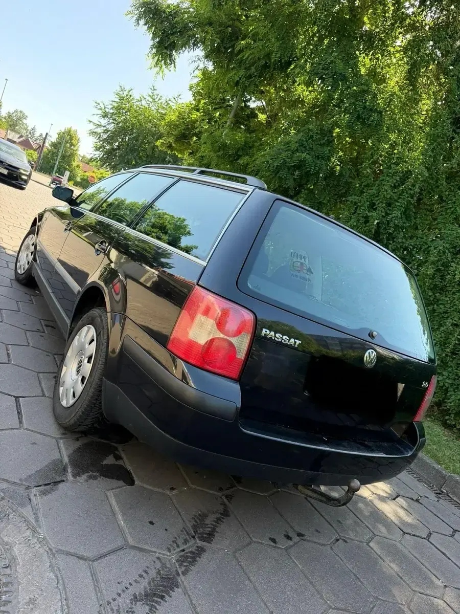 Gebraucht VW Passat 131 PS (96 kW) 2003 Schwarz Kombi