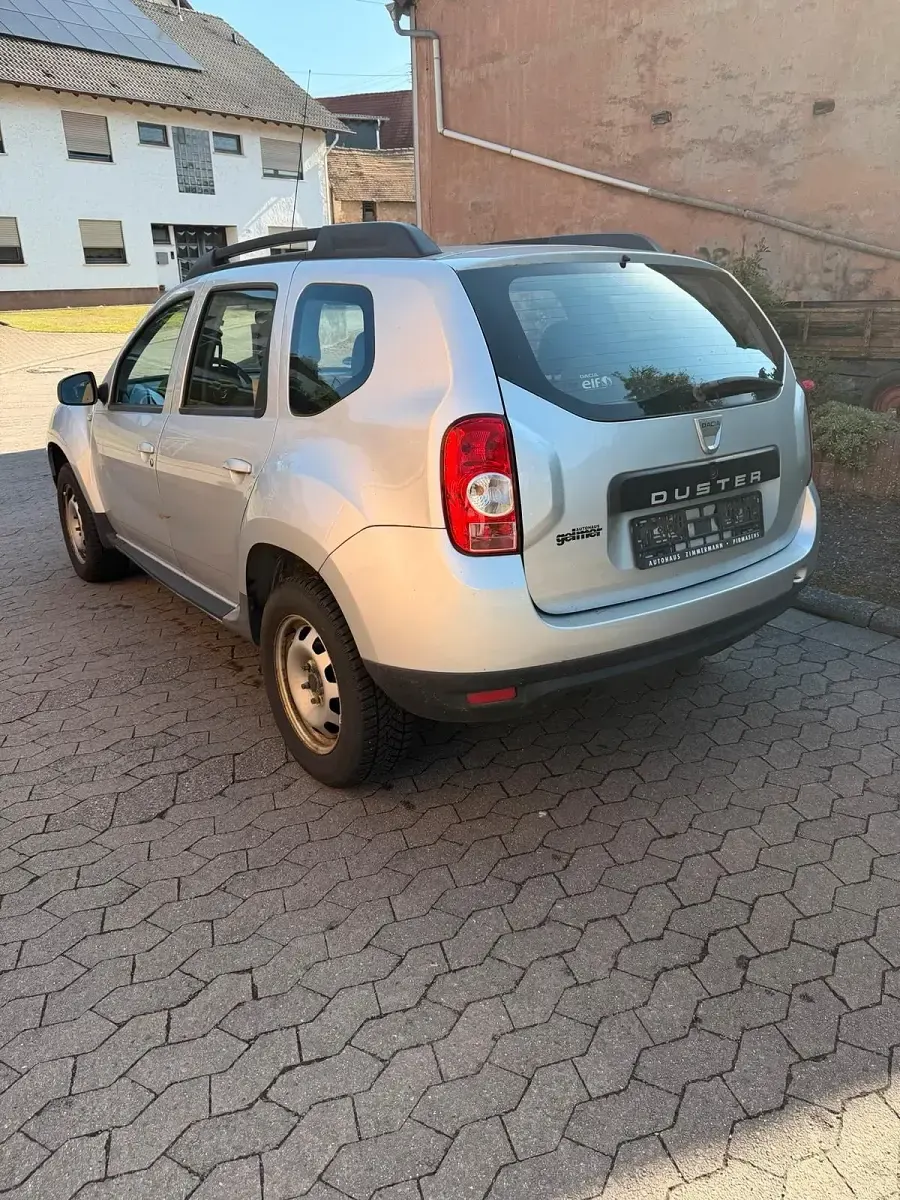 Gebraucht Dacia Duster Prestige 105 PS (77 kW) 2014 Silber SUV