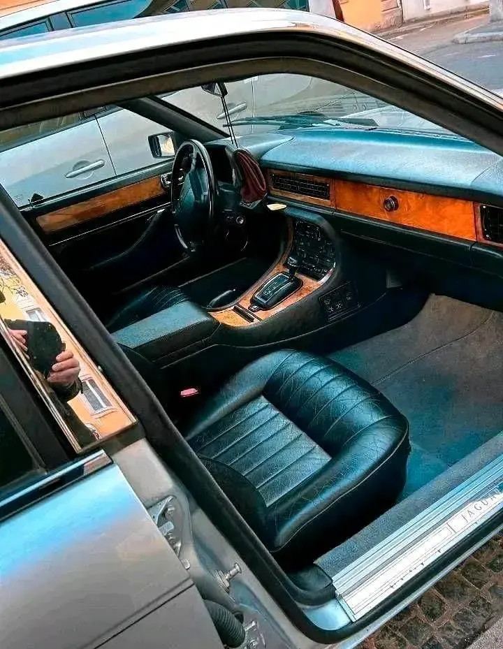 Gebraucht Jaguar XJ40 198 PS (145 kW) 1993 Silber Limousine