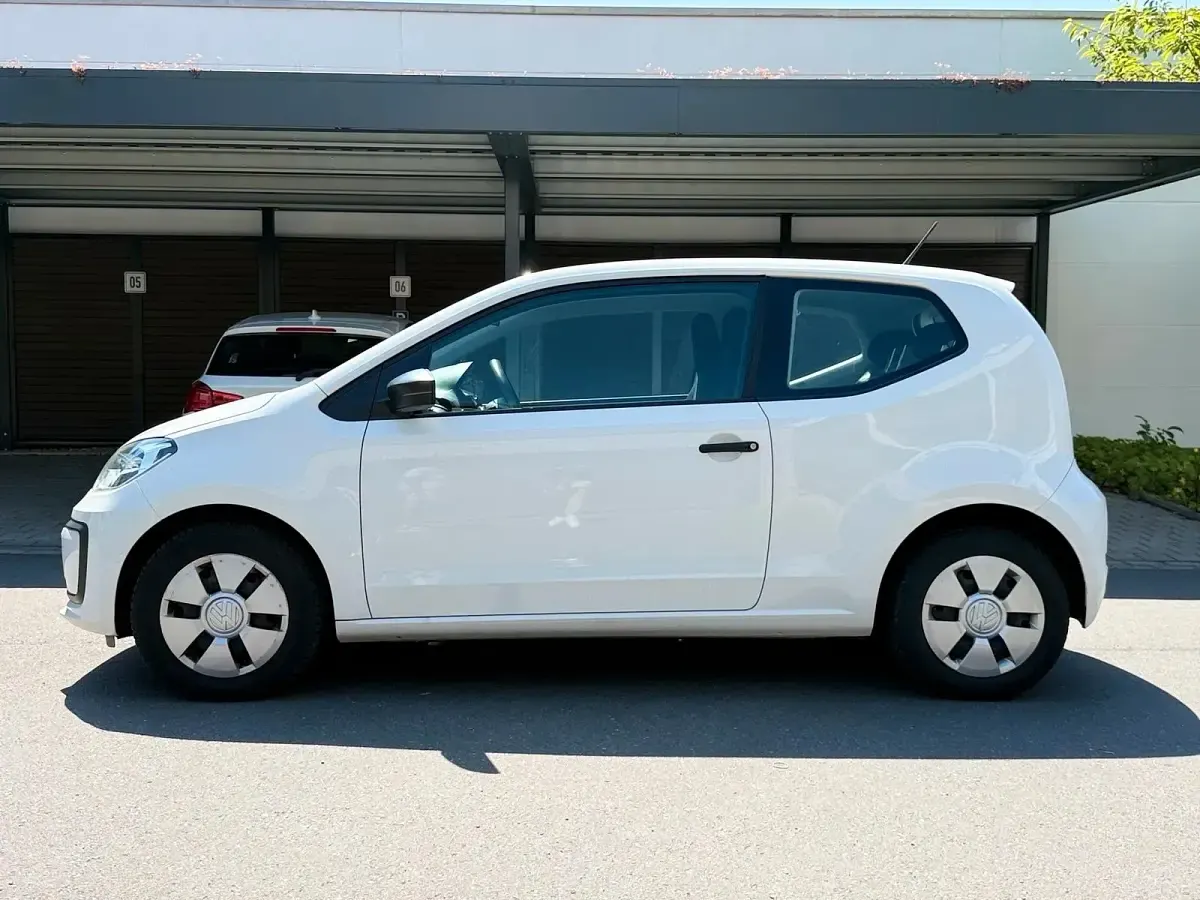 Gebraucht VW up! 60 PS (44 kW) 2018 Weiß Kleinwagen