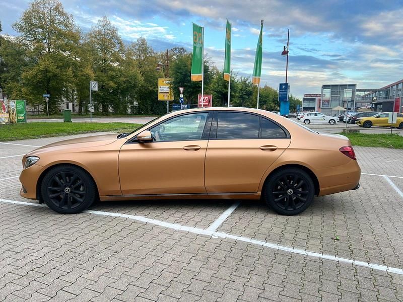 Gebraucht 2019 Mercedes E220 Limousine | 23.900 € (Guter Preis) - Bild 1/4