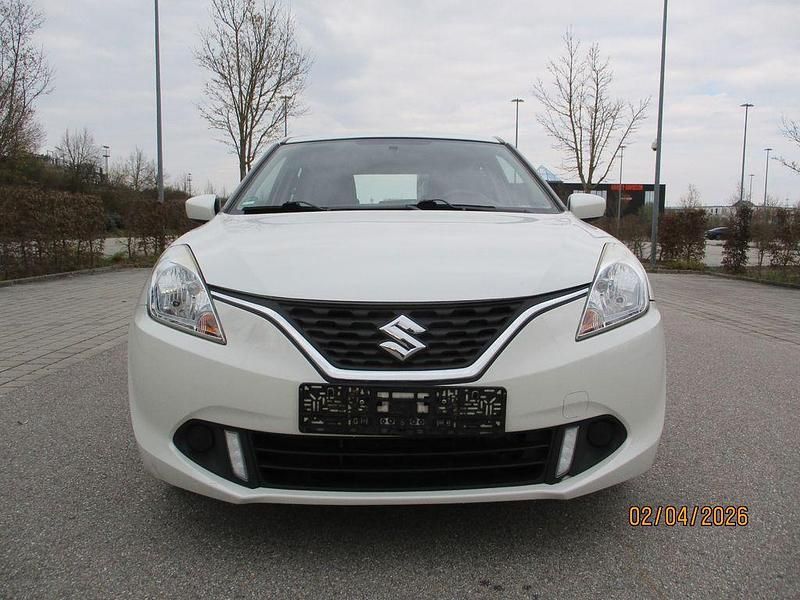 Gebraucht Suzuki Baleno Basic 90 PS (66 kW) 2019 Weiß Kleinwagen