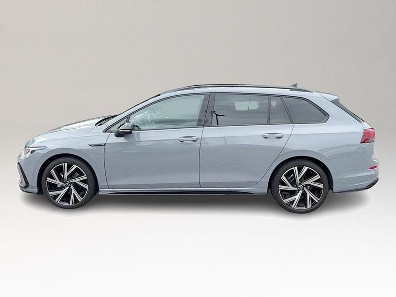 Gebraucht VW Golf VIII R-line 131 PS (96 kW) 2024 Grau Kombi