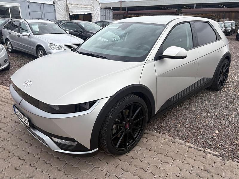 Gebraucht Hyundai Ioniq Basis 125 kW (170 PS) 2022 Gold Kleinwagen