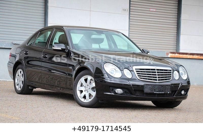 Gebraucht Mercedes E200 163 PS (119 kW) 2009 Schwarz Limousine