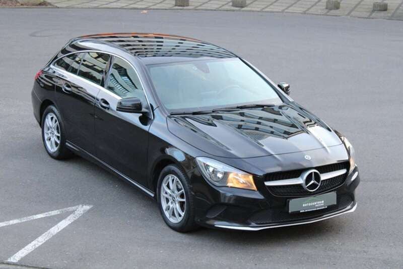 Kosmosschwarz Gebraucht 2018 Mercedes CLA180 Shooting Brake Kombi | 9.990 € (Guter Preis) - Bild 1/4
