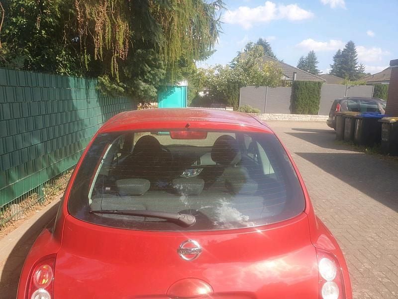 Rot Gebraucht 2010 Nissan Micra Kleinwagen | 2.300 € - Bild 1/4