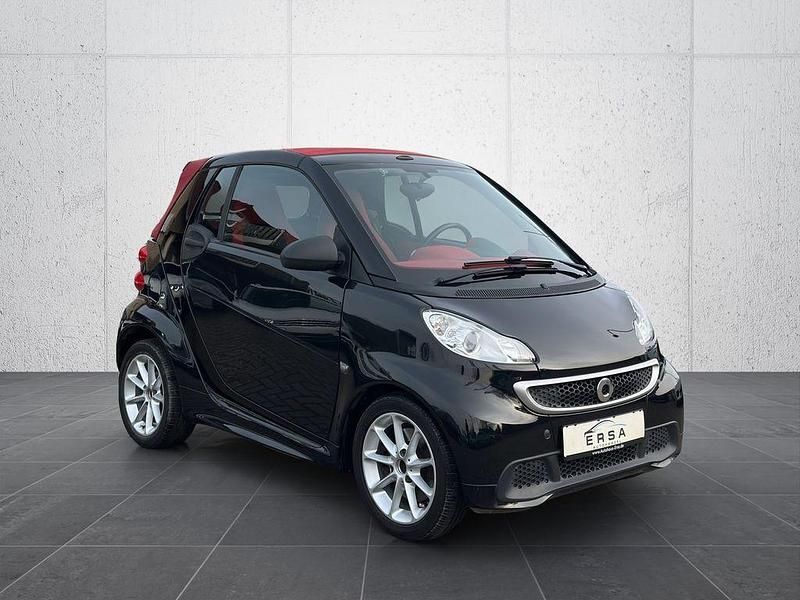 Gebraucht Smart ForTwo Cabrio 71 PS (52 kW) 2014 Schwarz Cabrio