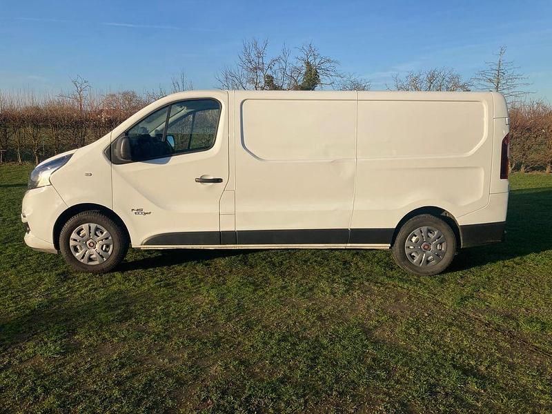 Gebraucht Fiat Talento 145 PS (106 kW) 2016 Weiß Van / Kleinbus