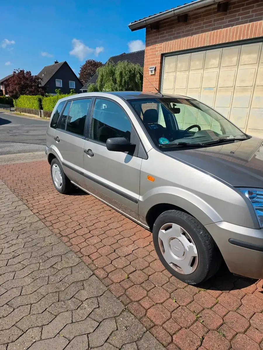 Gebraucht Ford Fusion 101 PS (74 kW) 2003 Kleinwagen