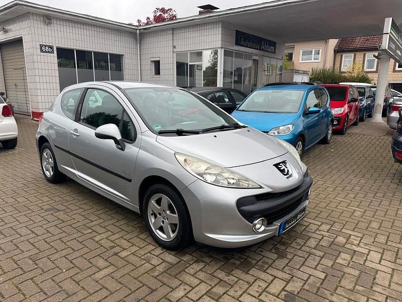 Gebraucht Peugeot 207 Urban Move 95 PS (69 kW) 2009 Silber Limousine